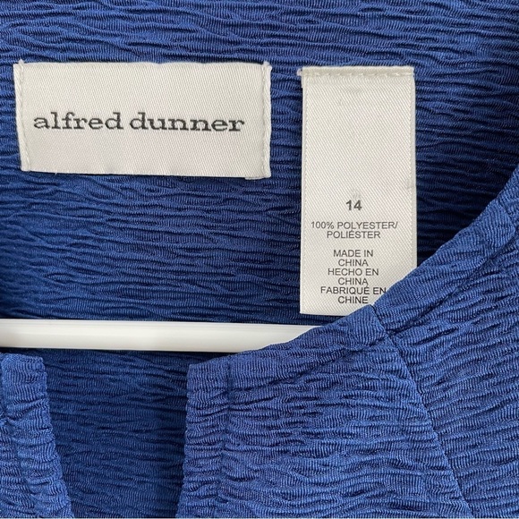 Alfred Dunner Royal Blue Ruched Lightweight Zip Up 3/4 Sleeve Pockets Jacket - Picture 2 of 10